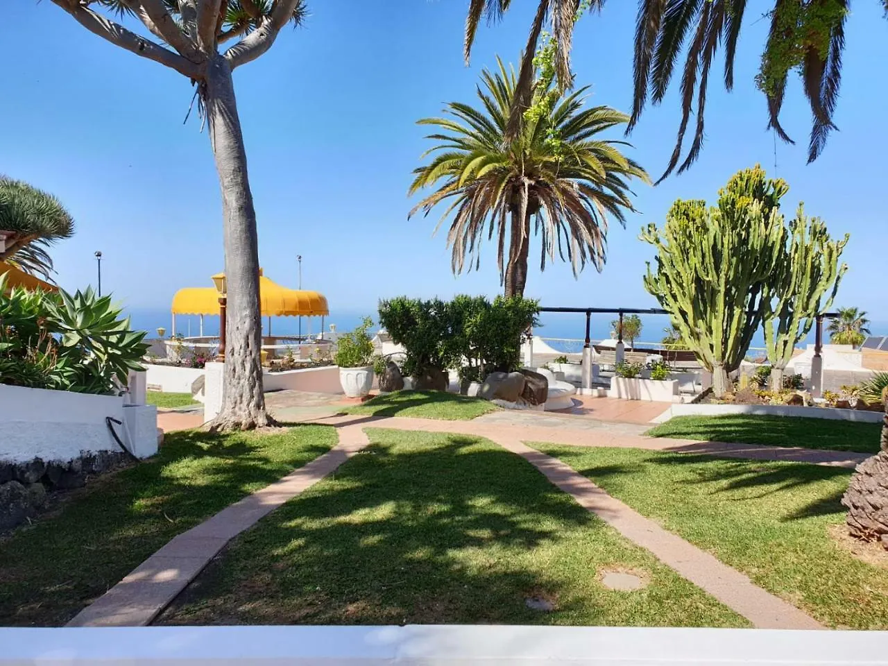 Cosy Well Located Apartment With Swimming Pool Tenerife Такоронте Испания